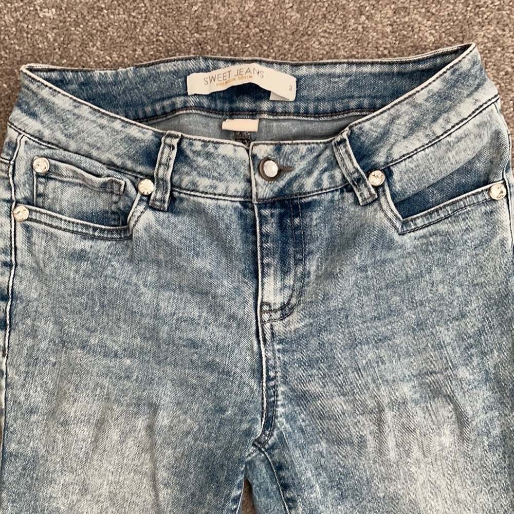 Jeans - Picture 4 of 5